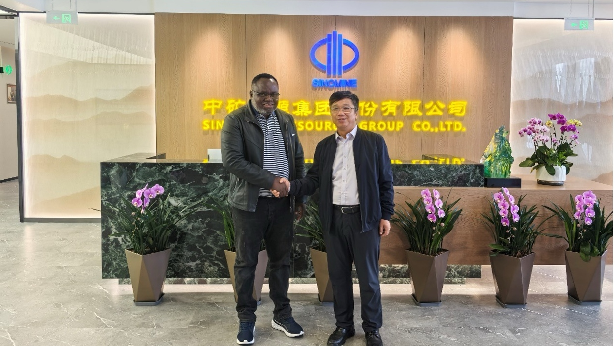 赞比亚矿业部部长一行到访yth游艇会集团总部