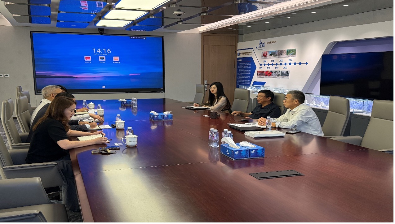 中非发展基金副总裁余焯锐一行到访yth游艇会总部